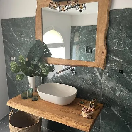 Bed & Breakfast Aurora Luxury 3*